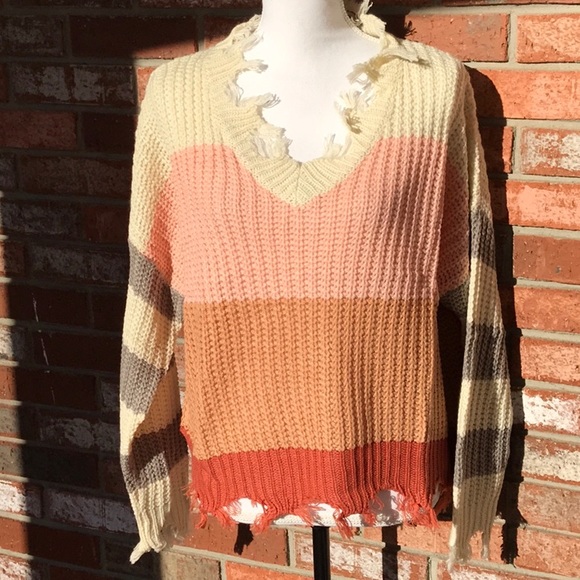 Make Offer 🌷Pink & Tan Frayed Color Block Sweater - Picture 5 of 7